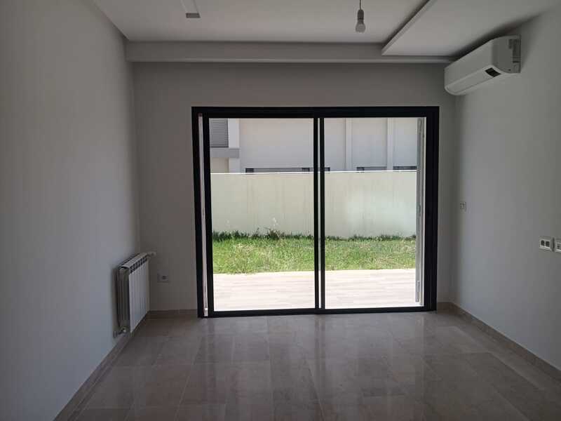 Appartement S+2 avec jardin aux Jardins de Carthage